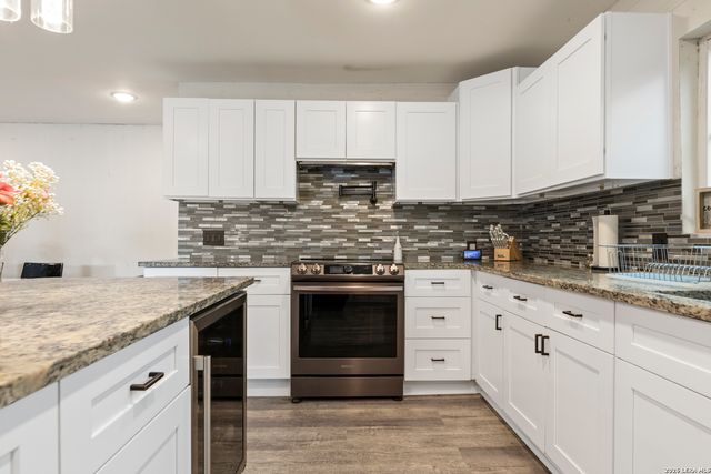 170 DORSEY ST, San Antonio, TX 78221