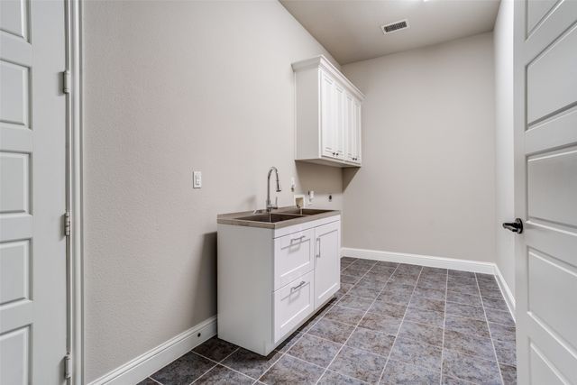 1071 Jennala Drive, Frisco, TX 75036