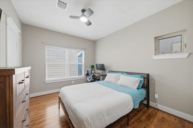 1036 W 24th Street, Houston, TX 77008