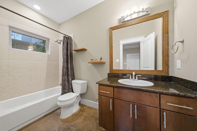 1036 W 24th Street, Houston, TX 77008