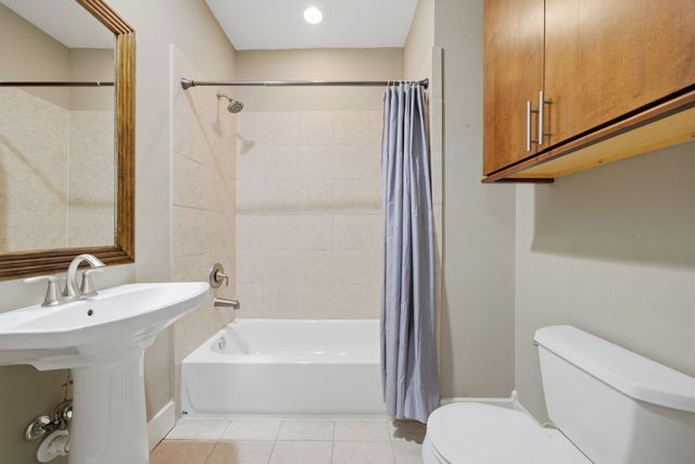 1036 W 24th Street, Houston, TX 77008