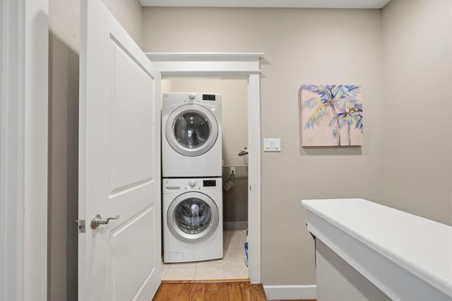 1036 W 24th Street, Houston, TX 77008