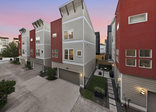 1036 W 24th Street, Houston, TX 77008