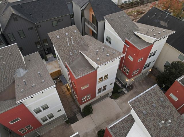 1036 W 24th Street, Houston, TX 77008