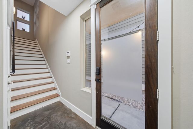 1036 W 24th Street, Houston, TX 77008