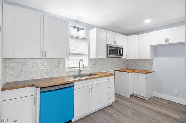 5803 Stearns Road, North Olmsted, OH 44070