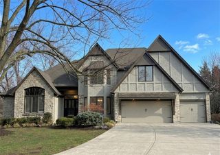 9301 W 139th Street, Overland Park, KS 66221