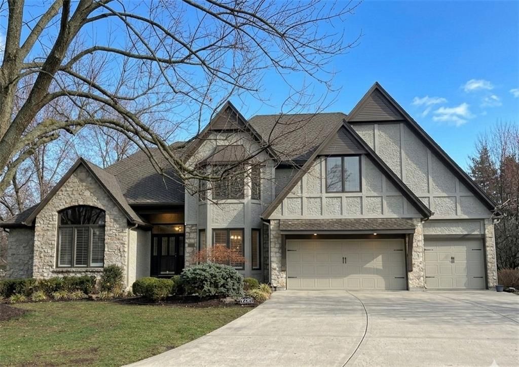 9301 W 139th Street, Overland Park, KS 66221