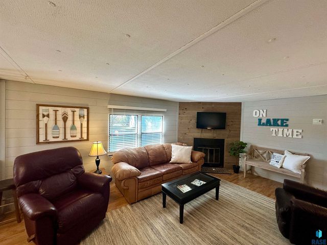 5 Pommier Ln Lane, Garvin, MN 56132