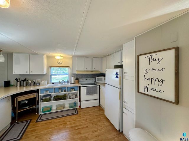 5 Pommier Ln Lane, Garvin, MN 56132