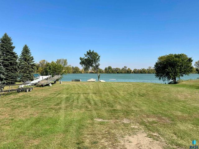 5 Pommier Ln Lane, Garvin, MN 56132