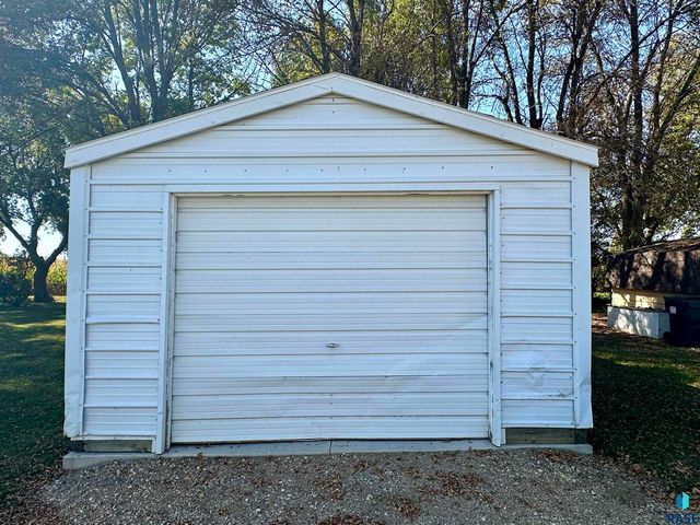 5 Pommier Ln Lane, Garvin, MN 56132