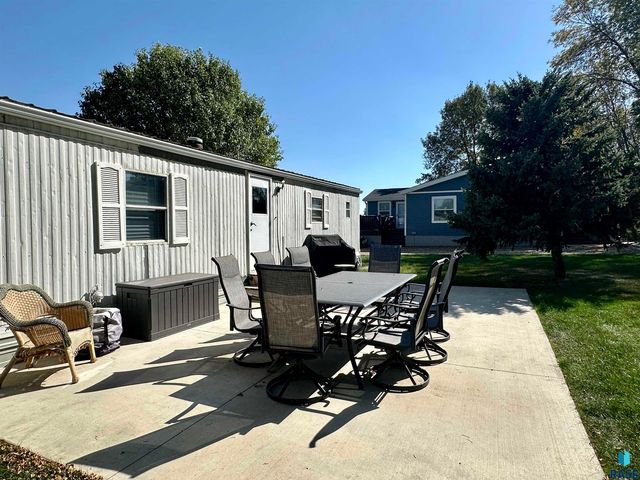 5 Pommier Ln Lane, Garvin, MN 56132