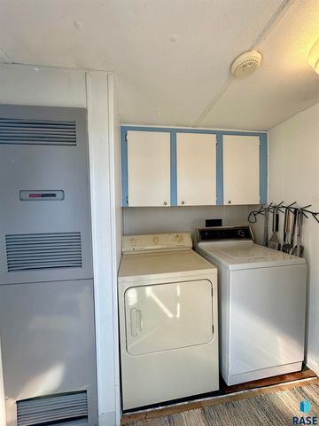 5 Pommier Ln Lane, Garvin, MN 56132