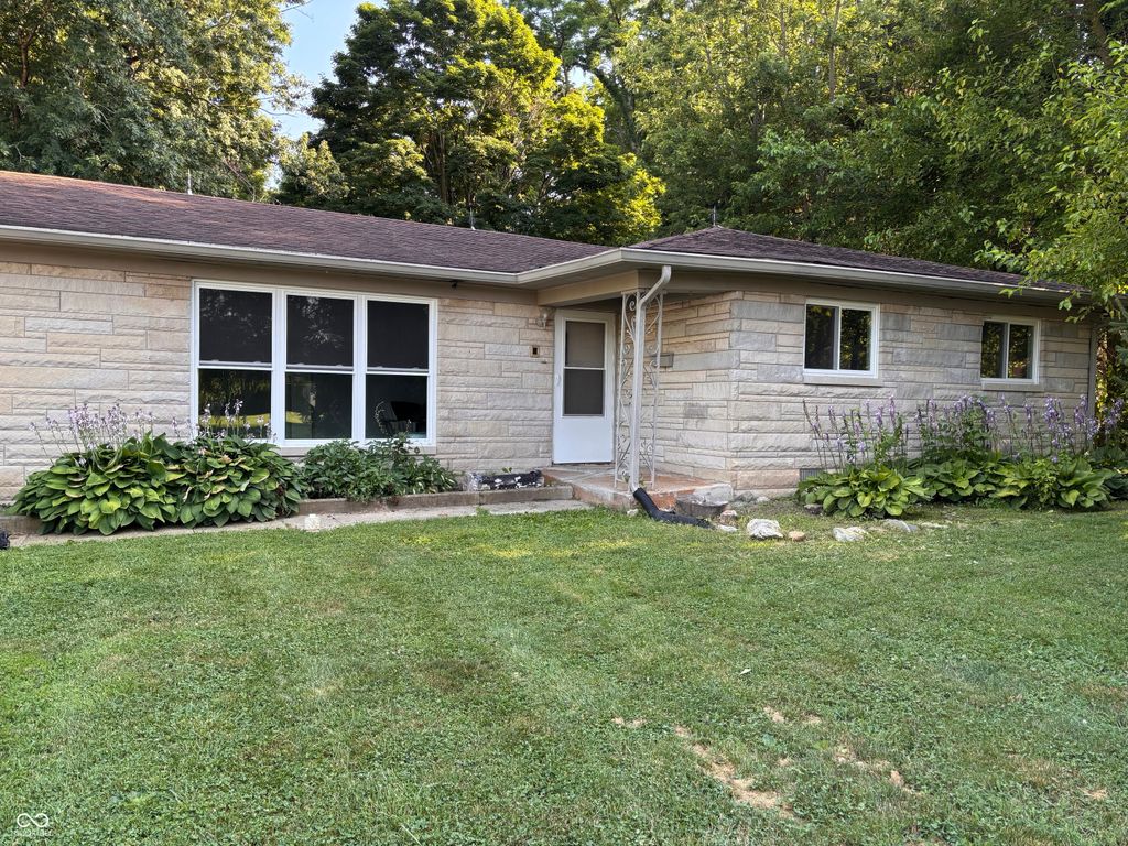 79 Circle Drive, Mooresville, IN 46158