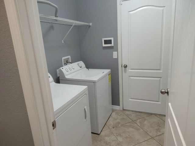 2288 GRANTHAM AVENUE, Davenport, FL 33837