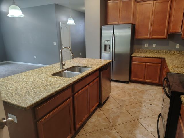 2288 GRANTHAM AVENUE, Davenport, FL 33837