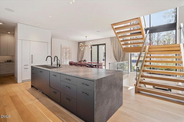 503 Oakland Drive, Raleigh, NC 27609