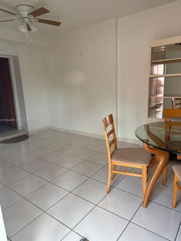 10201 SW 35th St, Miami, FL 33165