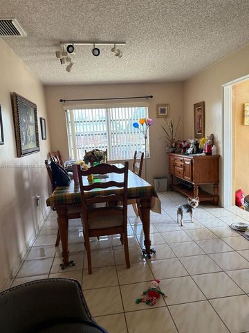 10201 SW 35th St, Miami, FL 33165