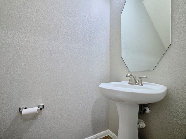 8230 Silent Deep Drive, Rosenberg, TX 77469