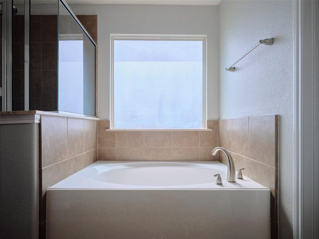 8230 Silent Deep Drive, Rosenberg, TX 77469