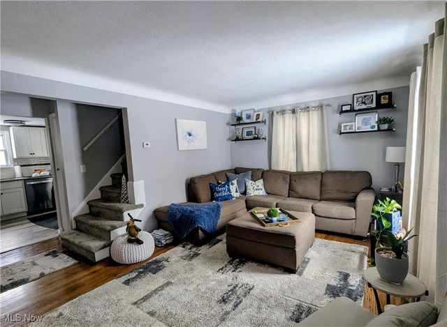 226 E 286th Street, Willowick, OH 44095