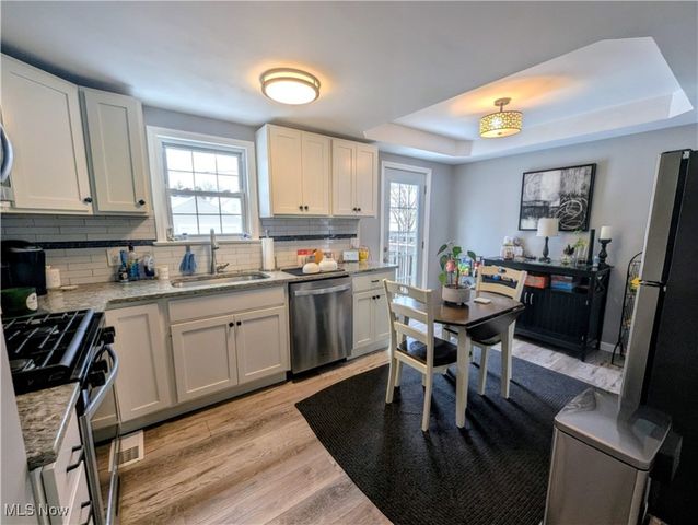 226 E 286th Street, Willowick, OH 44095