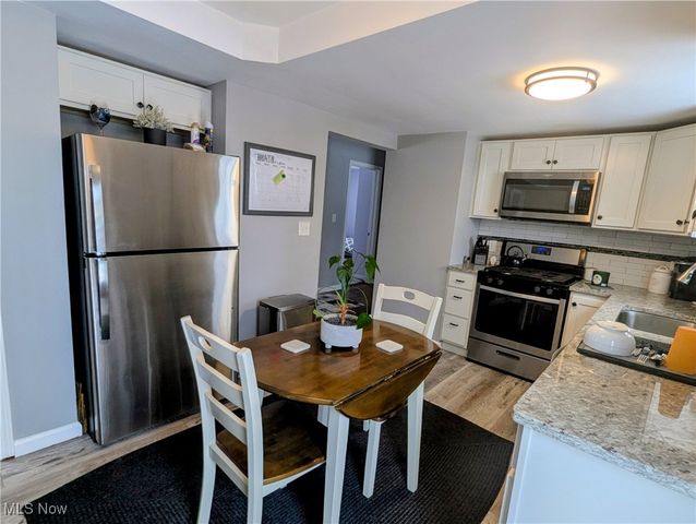 226 E 286th Street, Willowick, OH 44095