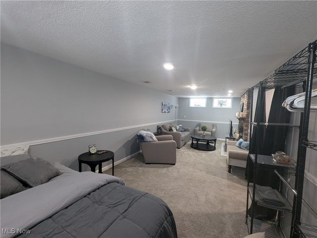 226 E 286th Street, Willowick, OH 44095