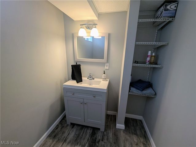 226 E 286th Street, Willowick, OH 44095