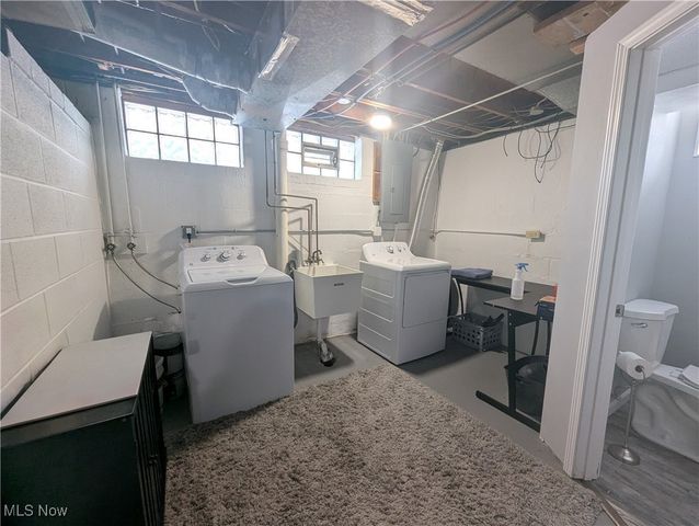 226 E 286th Street, Willowick, OH 44095