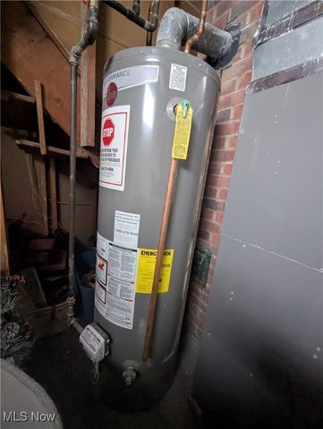 226 E 286th Street, Willowick, OH 44095