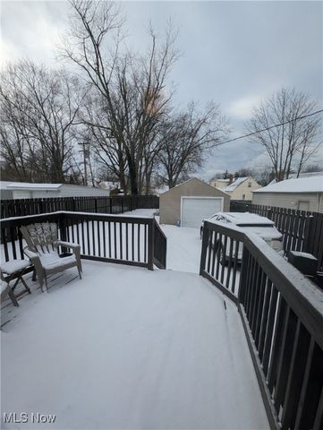 226 E 286th Street, Willowick, OH 44095