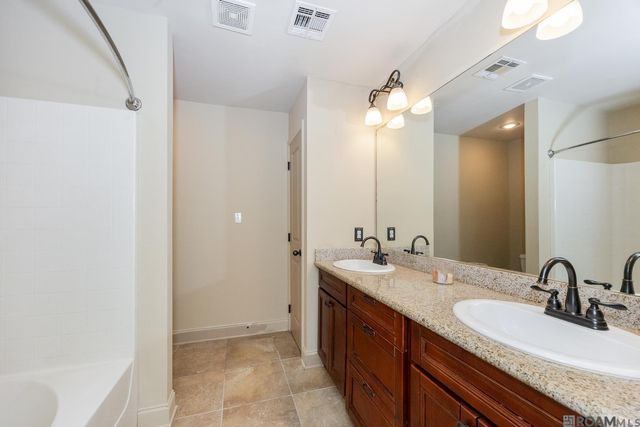 133 Scott St, Madisonville, LA 70447