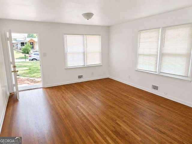 1962 Pine Oak Drive SW, Atlanta, GA 30310