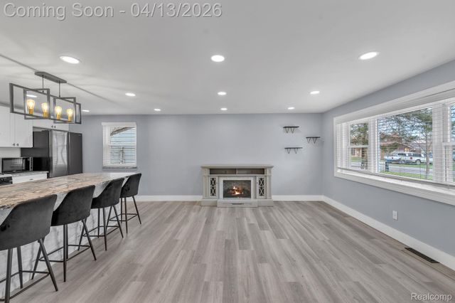 35815 Cypress Street, Romulus, MI 48174