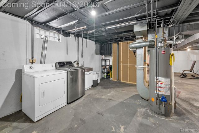 35815 Cypress Street, Romulus, MI 48174