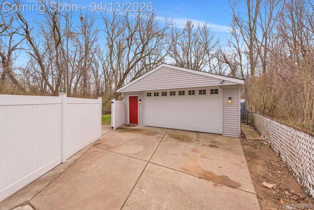 35815 Cypress Street, Romulus, MI 48174