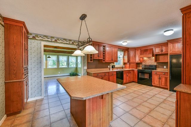 19 Sawmill Road, Dudley, MA 01571