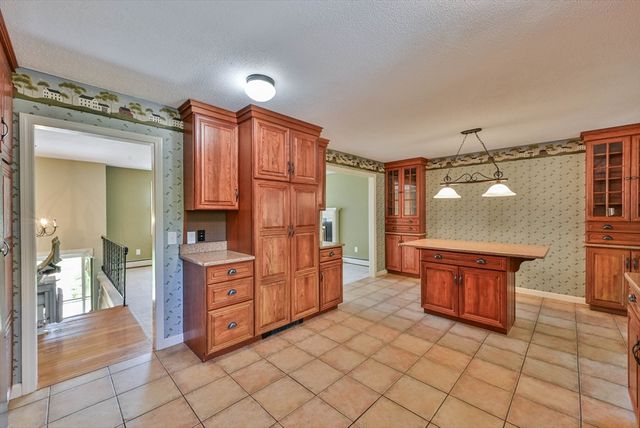 19 Sawmill Road, Dudley, MA 01571