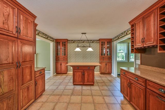 19 Sawmill Road, Dudley, MA 01571