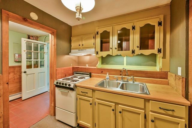 19 Sawmill Road, Dudley, MA 01571