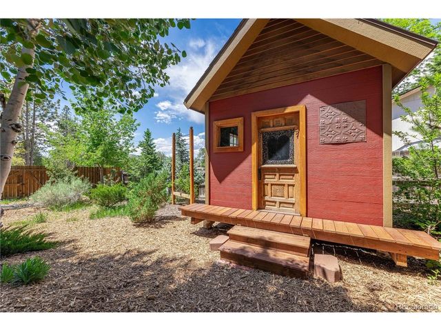 208 Elm Ct, Castle Rock, CO 80104