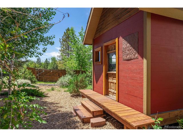 208 Elm Ct, Castle Rock, CO 80104