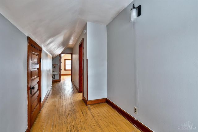 1125 Seton Avenue, Cincinnati, OH 45205