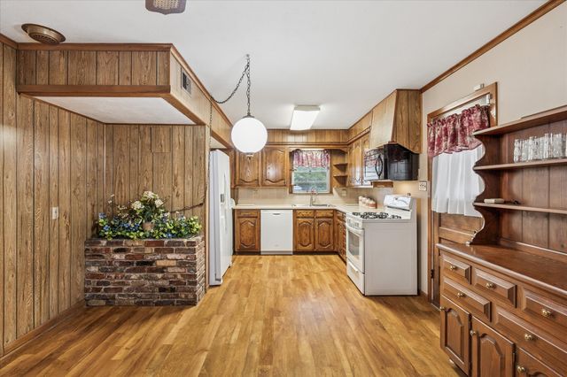 2810 Glenwood Lane, Denton, TX 76209