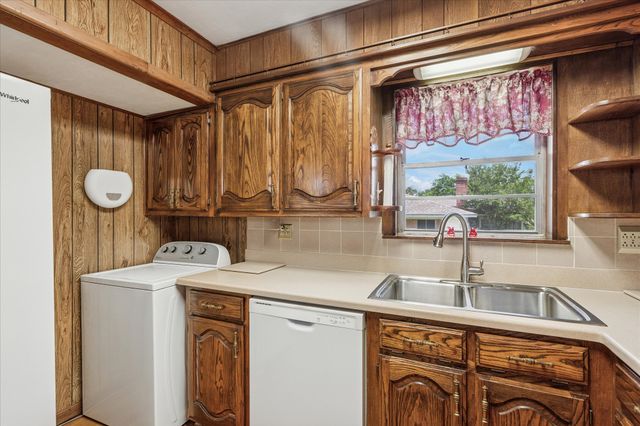 2810 Glenwood Lane, Denton, TX 76209