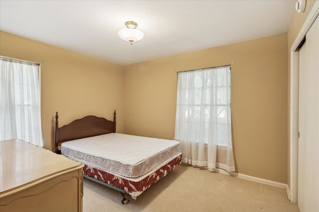 2810 Glenwood Lane, Denton, TX 76209