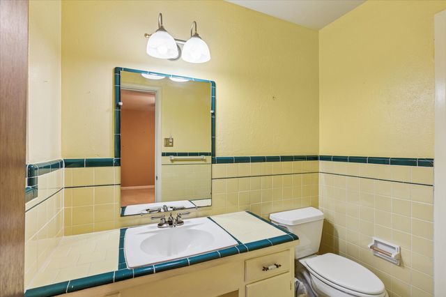 2810 Glenwood Lane, Denton, TX 76209